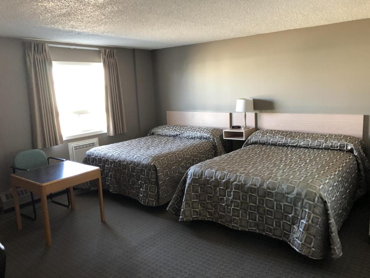 Arbour Ridge Inn & Suites Kindersley Exteriör bild