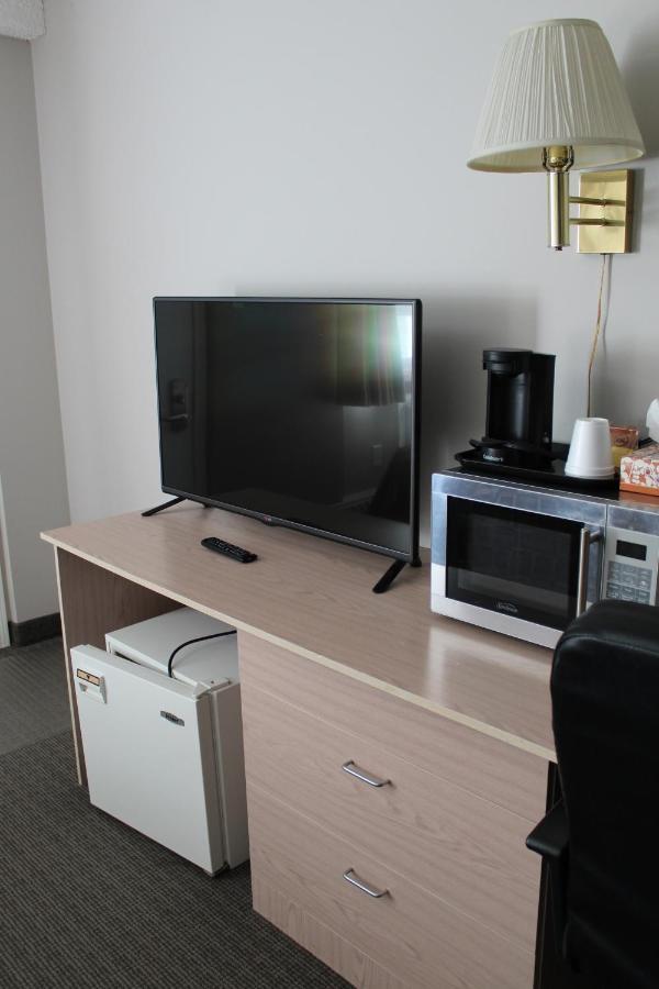 Arbour Ridge Inn & Suites Kindersley Exteriör bild